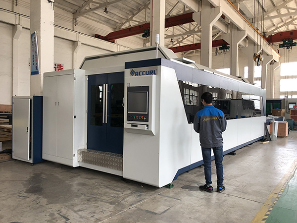 500W 700W 1kw,2kw,3kw, metal sheet CNC Optical fiber laser cutting machine price with Trumpf, IPG