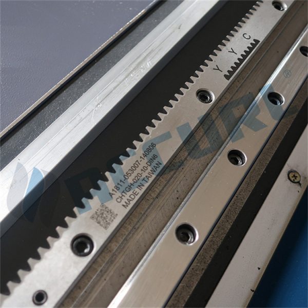 laser tube cutting machine