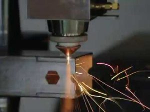 ACCURL 1000w vlákno laserové řezací trubice pro laserové řezání trubek a profilů