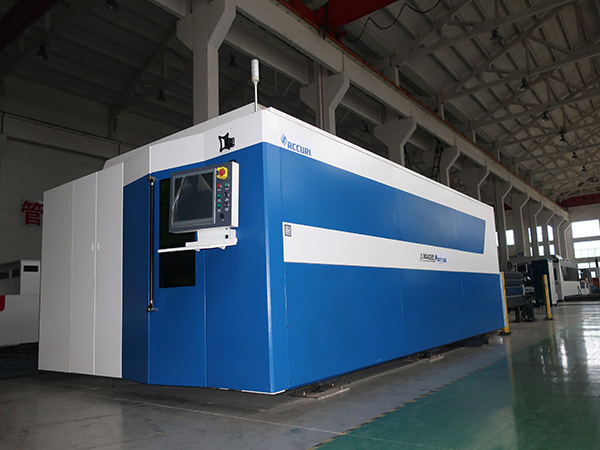 CNC Fiber Laser Cutting Machine 500w 700w 1000w 2000w 3000w Mild / Stainless / Carbon Steel