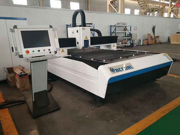 Hot Sale CNC Fiber Laser Cutting Machine Sheet Metal Laser Cutting Machine Price